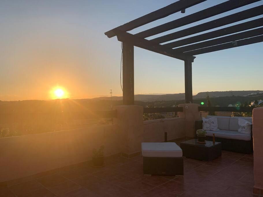 Schoenes Penthouse Mit Meerblick Pura Vida Bahia de Casares エクステリア 写真